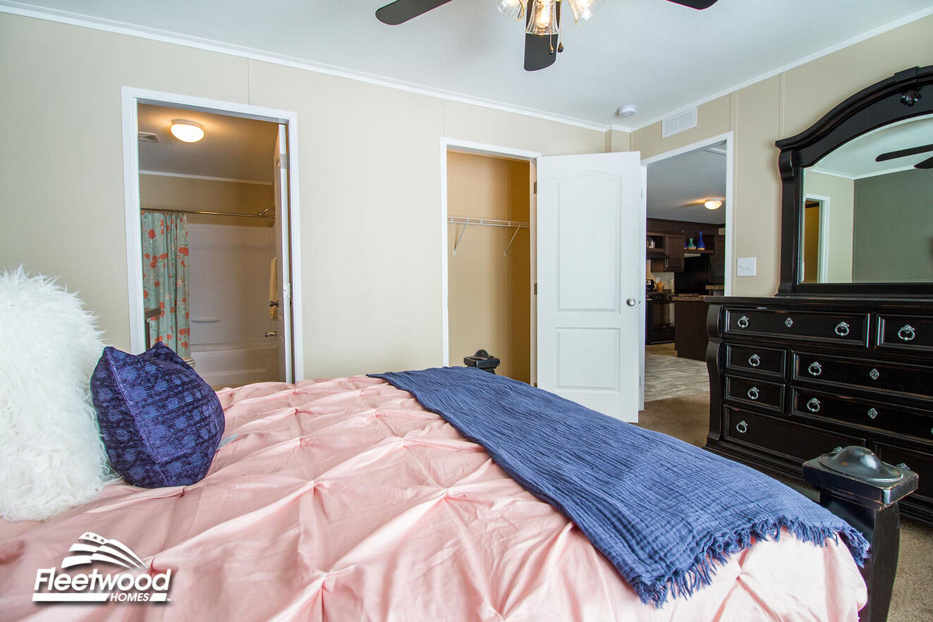 broadmore_24543b_bedroom_02_1646421078528_1323_12