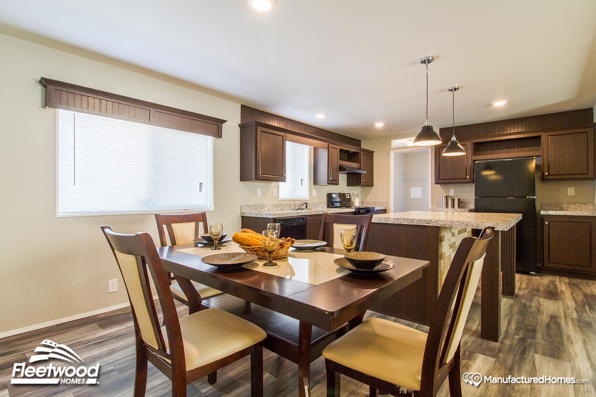 grand-junction-Broadmore-28563B-kitchen-4