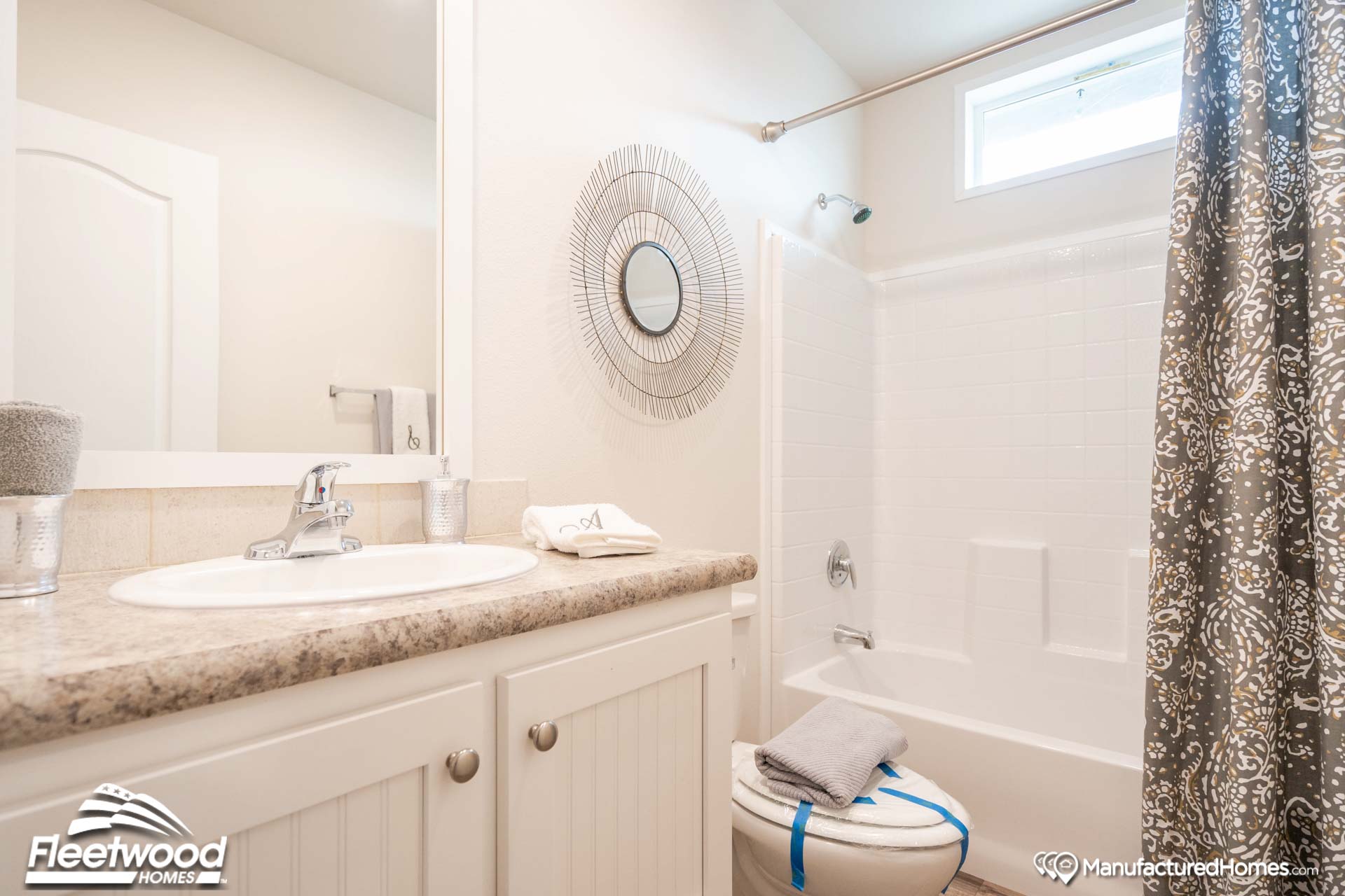 Waverly-Crest-28563L-bath-5